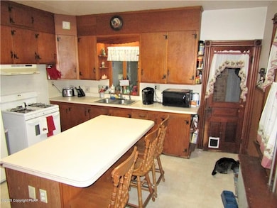 161 S 4th St, Lehighton, PA 18235 - photo 2