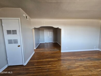 3125 Van Buren Ave, El Paso, TX 79930 - photo 3