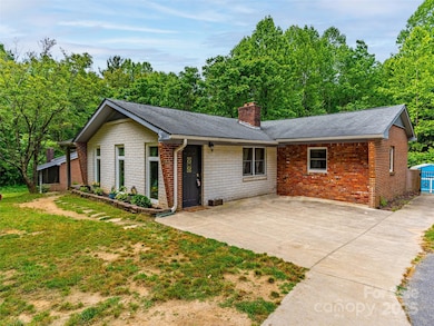 1000 Mountain View Church Rd, Zirconia, NC 28790 - photo 3