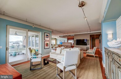 The Ritz-Carlton Residences, Baltimore, MD 21230 - photo 7