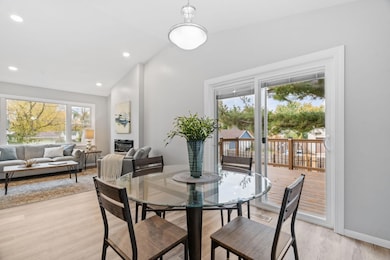 17-web-or-mls-4853 Camden Ave-17.jpg