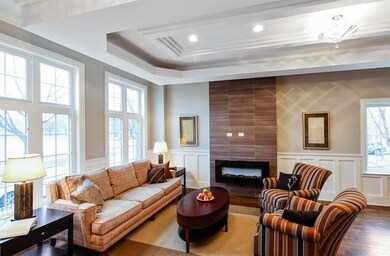 4622 S Champlain Ave, Chicago, IL 60653 - photo 2