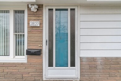 2827-W-Willow-st-Lansing-Mi-48917-window