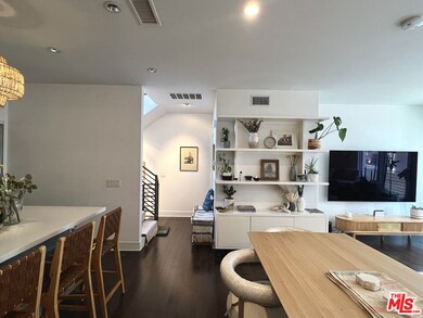 unlisted-address, Los Angeles, CA 90046 - photo 6