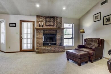 758 N 39th Way-42