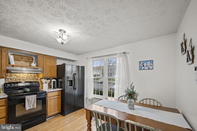 1492 Dockside Ct, Frederick, MD 21701 - photo 4