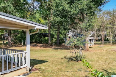 105 Pinetree Cir, Columbiana, AL 35051 - photo 7