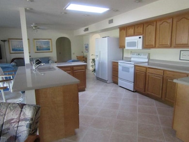 Kitchen (3)