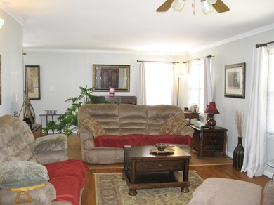 Very Spacious Living Room