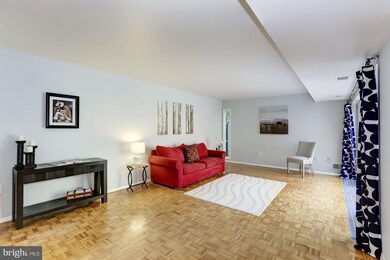 11519 Links Dr, Reston, VA 20190 - photo 7