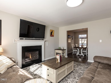 005-1280x960-family-room-with-fireplace