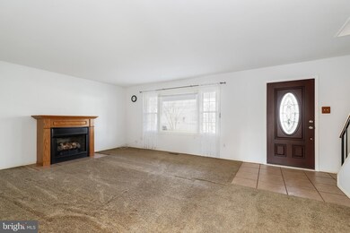 12805 Cherrywood Ln, Bowie, MD 20715 - photo 5