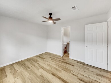 4410 Saffron Ln, Friendswood, TX 77546 - photo 5