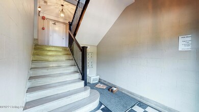 1360 Eastern Pkwy unit 8, Louisville, KY 40204 - photo 4