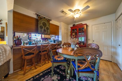 Dining to Breakfast bar