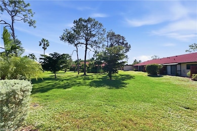 2060 Pine Isle Ln unit 2060, Naples, FL 34112 - photo 4