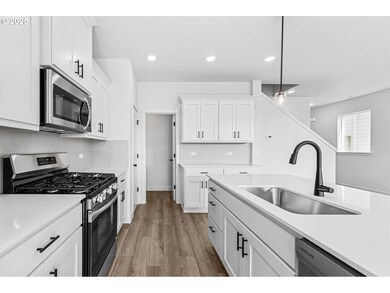 920 Rosebud Ct, Forest Grove, OR 97116 - photo 2