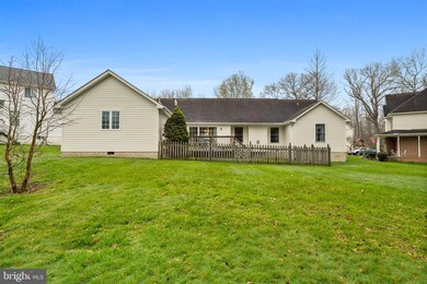 7960 Pebble Creek Ct, Waldorf, MD 20603 - photo 4