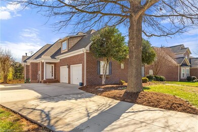 4386 Ashton Oaks Ct, High Point, NC 27265 - photo 4