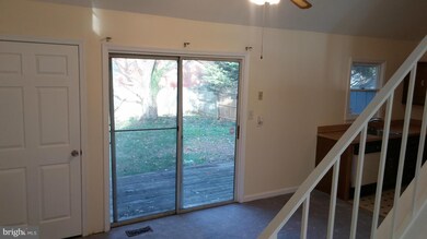 5410 Quesada Rd, Riverdale, MD 20737 - photo 4