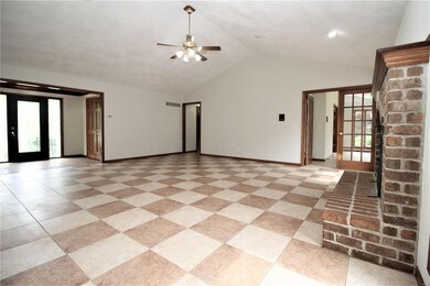 18 Lindenwood Dr, Collinsville, IL 62234 - photo 7