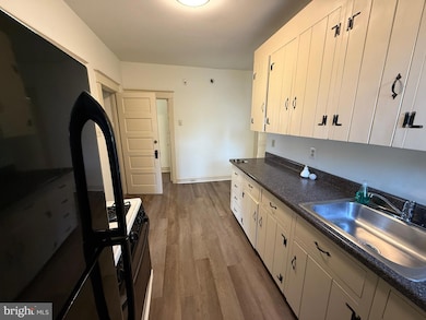 305 W Wayne Ave unit 1, Wayne, PA 19087 - photo 7