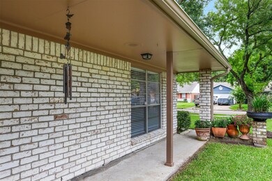 7519 Ashmole Ln, Houston, TX 77088 - photo 4