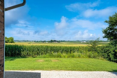 6371 Putnam Dr, Circleville, OH 43113 - photo 4