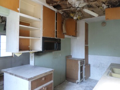 1120 Byron Ave, Waterloo, IA 50702 - photo 5