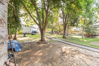 113 N Keller Ave, East Wenatchee, WA 98802 - photo 4