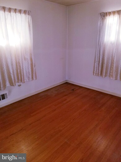 2515 E Northern Pkwy, Baltimore, MD 21214 - photo 6