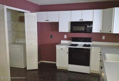 19 Madison Ct, Tinton Falls, NJ 07712 - photo 4