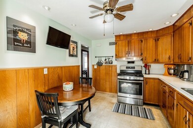 80 Albert St, West Springfield, MA 01089 - photo 6