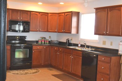 177 Lakeland Dr, Harrodsburg, KY 40330 - photo 6