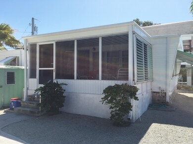 SCREENED PORCH
