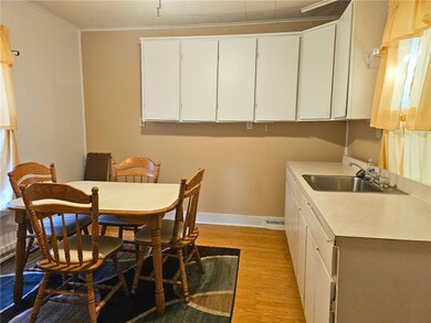 476 E Venango St, Mercer, PA 16137 - photo 7