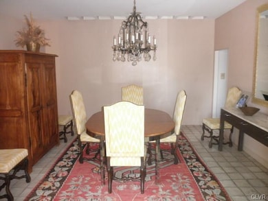 313 N Main St unit 317, Allentown, PA 18104 - photo 6