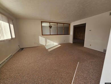 405 S 18th St, Worland, WY 82401 - photo 3