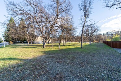 3165 Lake Redding Dr. Redding-10