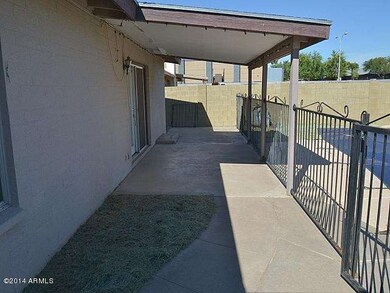023-269817-back-patio