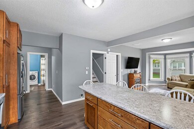 402 E Railroad St, Wayland, IA 52654 - photo 4