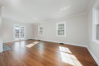 10-web-or-mls-1881 Stanford Road 010