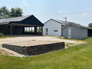 10827 Us Highway 231, Loogootee, IN 47553 - photo 6