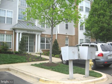 2026 Gov Thomas Bladen Way unit 202, Annapolis, MD 21401 - photo 2