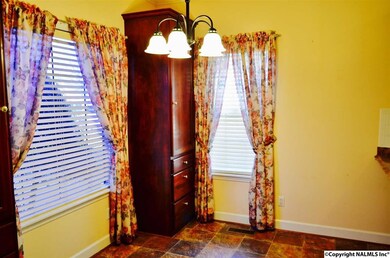 316 Lakepoint Dr, Gadsden, AL 35901 - photo 7