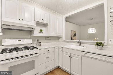 45 Windbrooke Cir, Gaithersburg, MD 20879 - photo 7