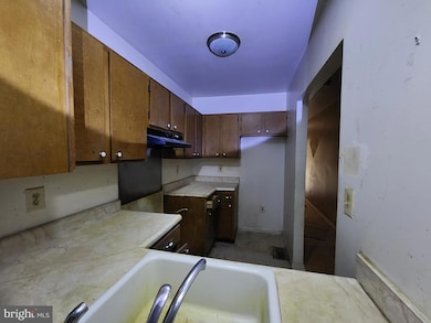 913 N Calhoun St, Baltimore, MD 21217 - photo 3