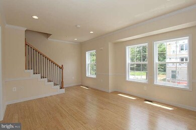 5527 C St SE, Washington, DC 20019 - photo 4