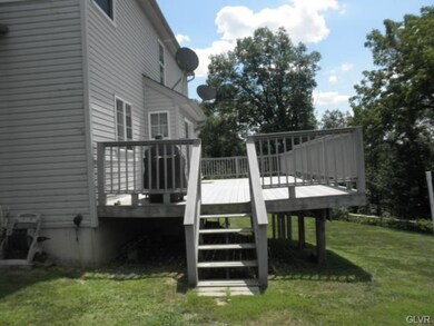 4616 Magellan Dr, Walnutport, PA 18088 - photo 5