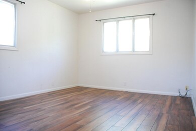 Bedroom2<|><|>